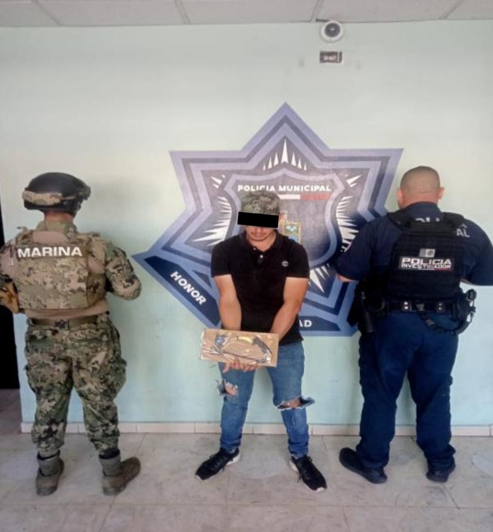 ELEMENTOS DE LA SSPM CAPTURAN A SUJETO CON ARMA&nbsp;PUNZOCORTANTE