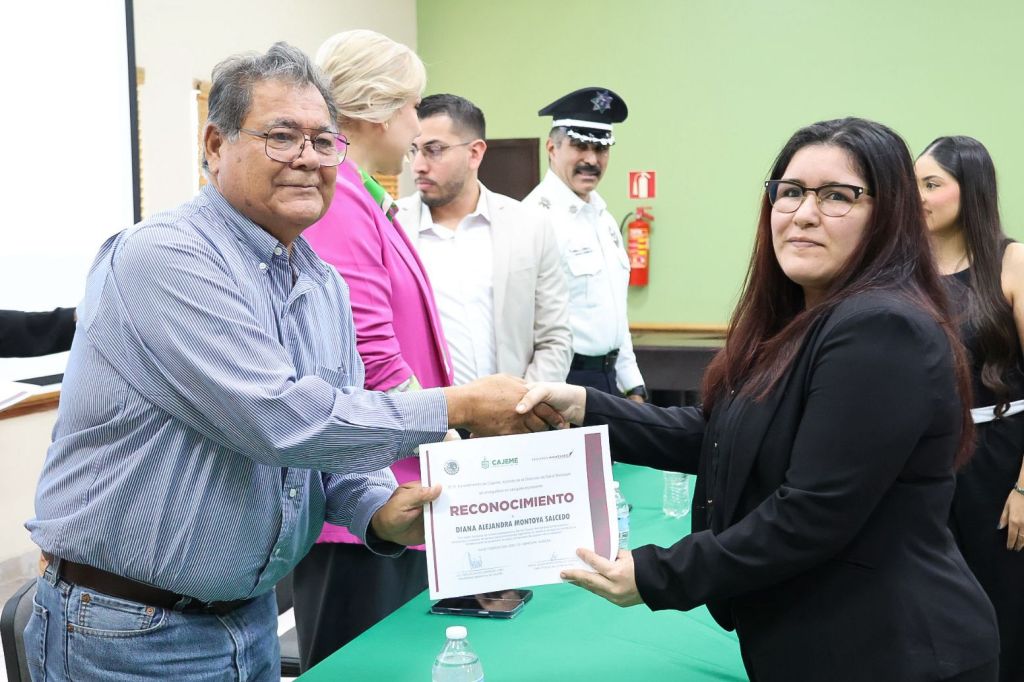 GOBIERNO DE CAJEME RECONOCE A PASANTES DE SALUD POR SU SERVICIO&nbsp;SOCIAL